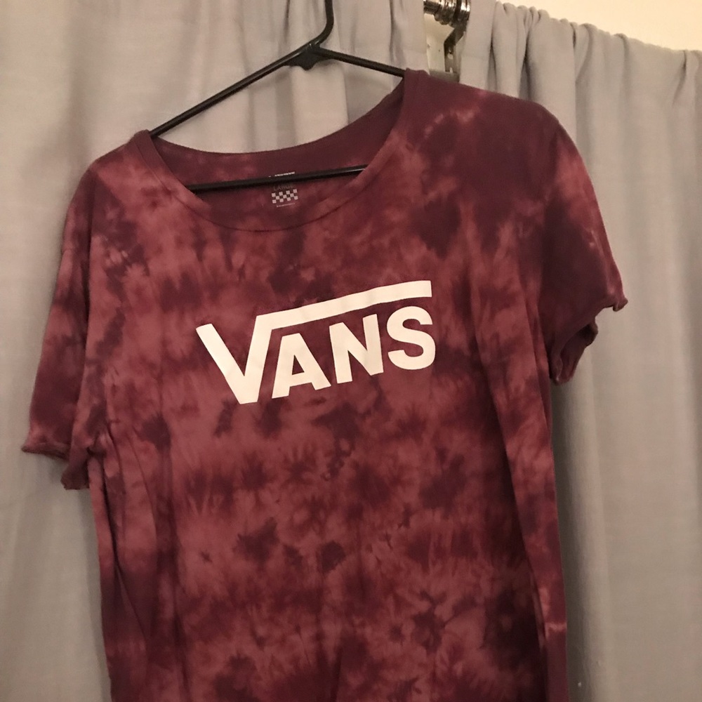 VANS maroon tie dye shirt